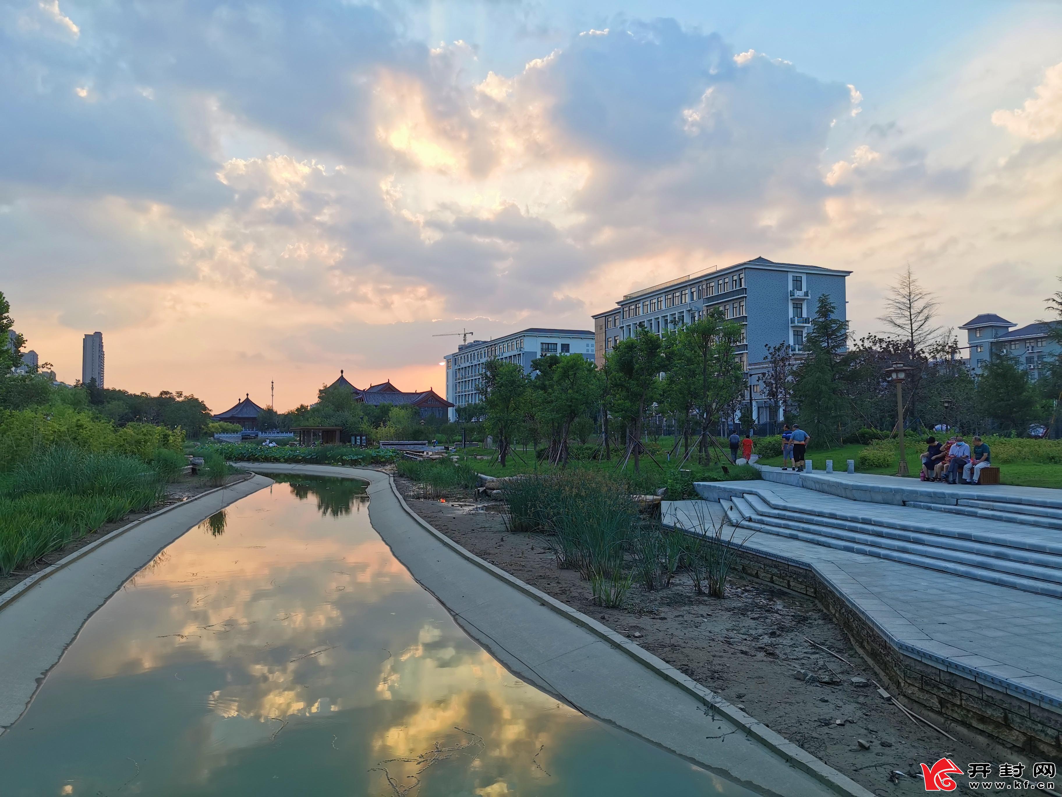 涧水河畔美景